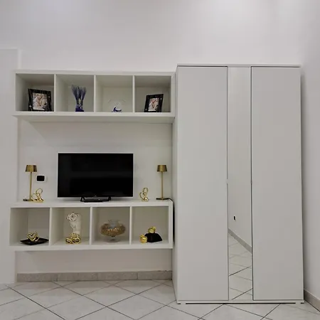 Museo Metro Apartment *